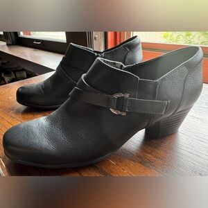 CLARKS Women’s Low Ankle Leather Heel Boots - Black - Size 41 EU / 9.5 US